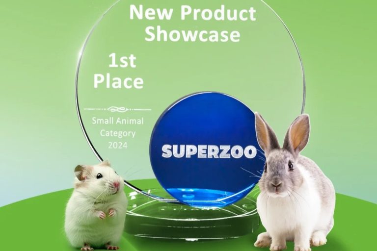 Small Animal Nibble Peapods: Enrichment Toy, Healthy Treat and Teeth Chew